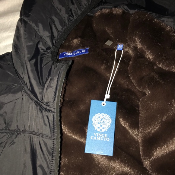 VINCE CAMUTO MENS BLACK VEST WITH FUR LINING - Picture 2 of 9